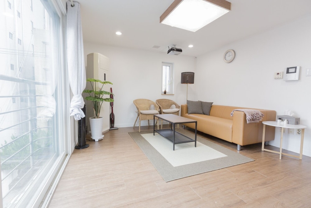 Standard Suite (#3)