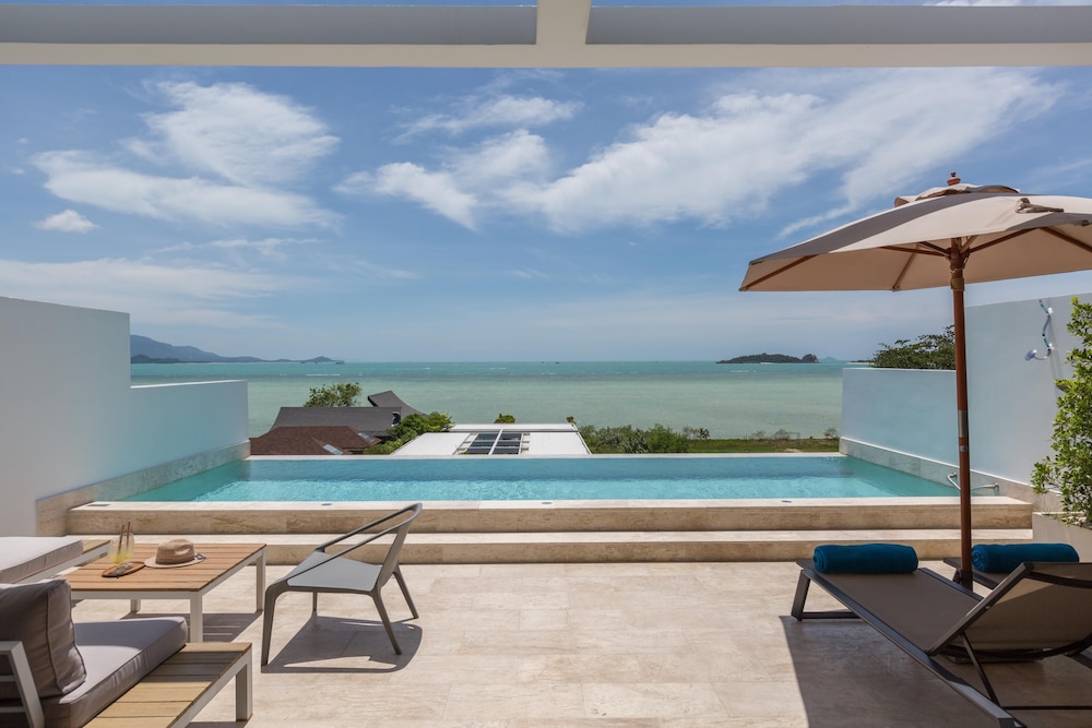 2 Bedroom Sea View Pool Suite - Photo 20