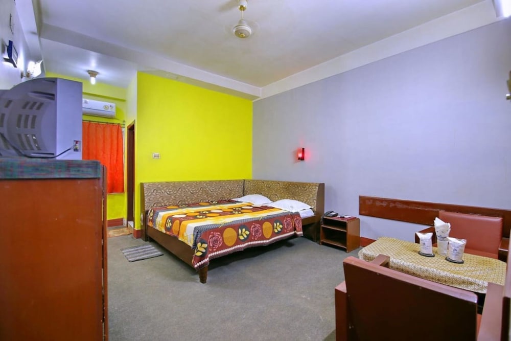 Standard Double Room, City View - Photo 9