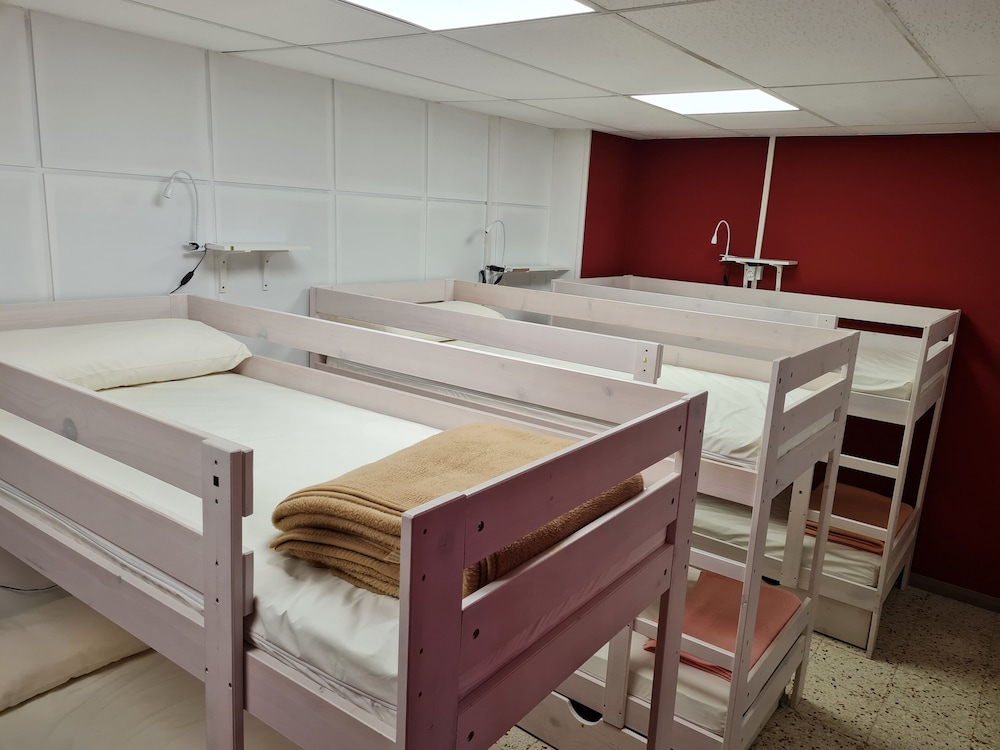 Economy Shared Dormitory photo 3