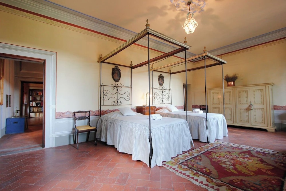 Villa, Garden View