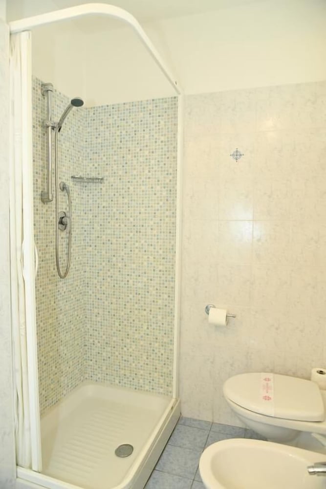 Double or Twin Room photo 3