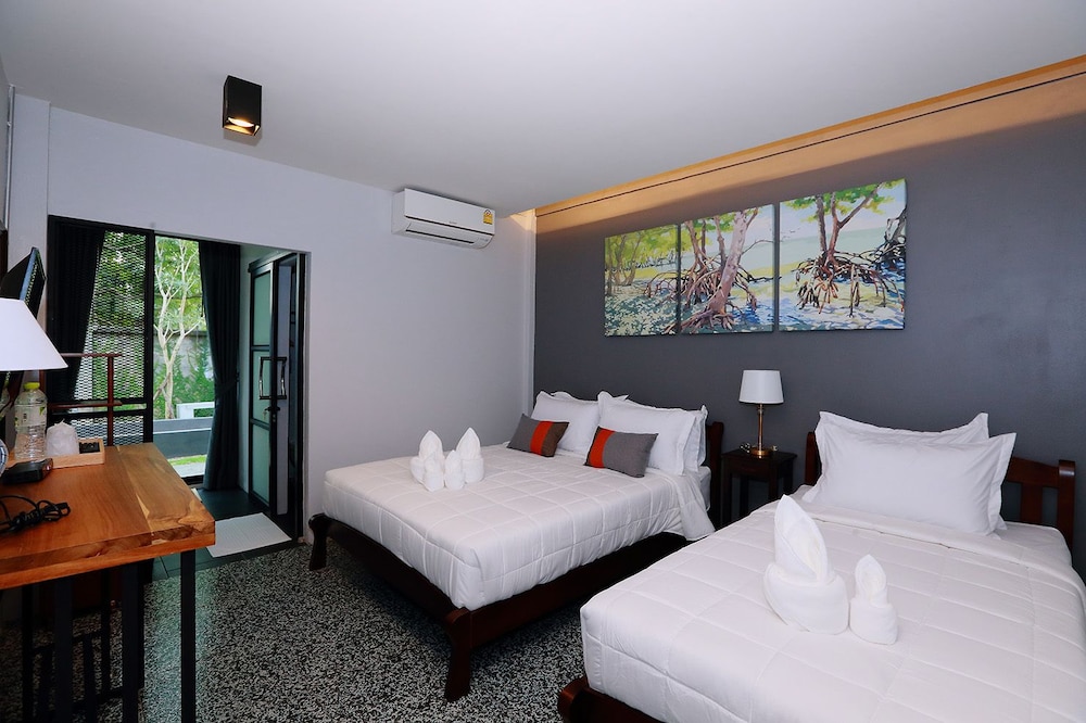 Family Triple Room photo 2
