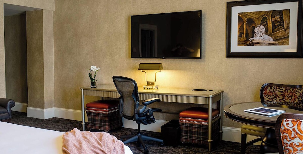 Superior Room, 1 King Bed