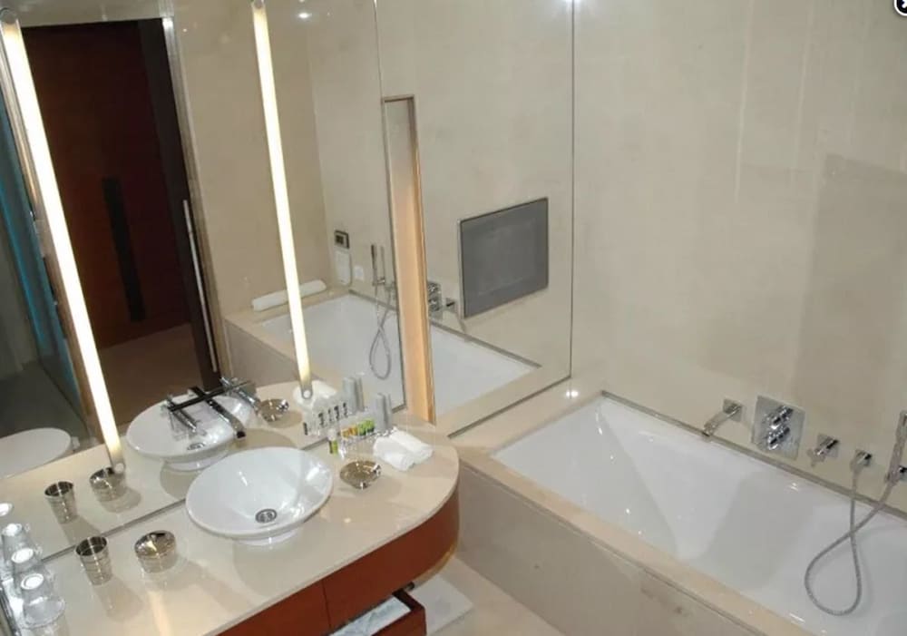 Economy Double Room, Sea View photo 2