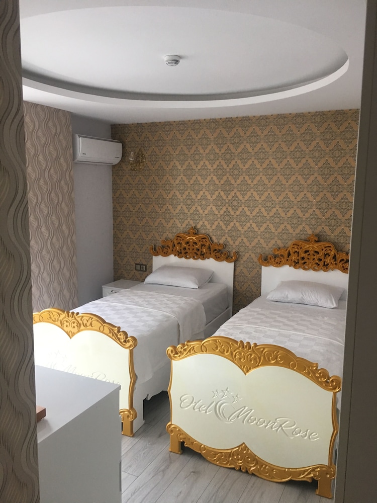 Standard Twin Room photo 1
