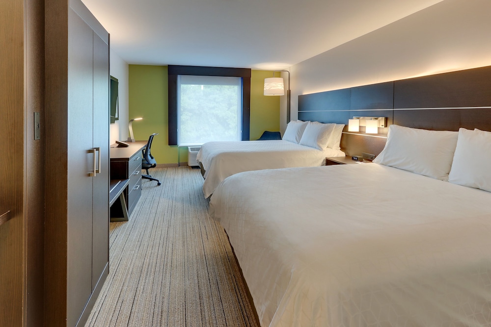 Standard Room, 2 Queen Beds, Accessible (Communication, Accessible Tub) - Photo 1