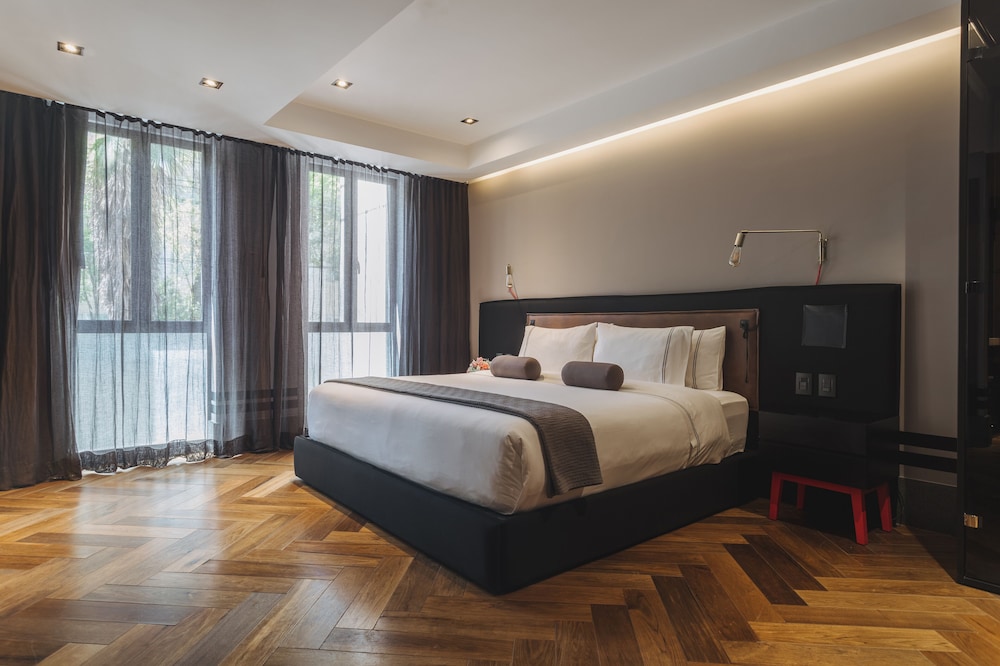 Executive Room, 1 King Bed photo 1