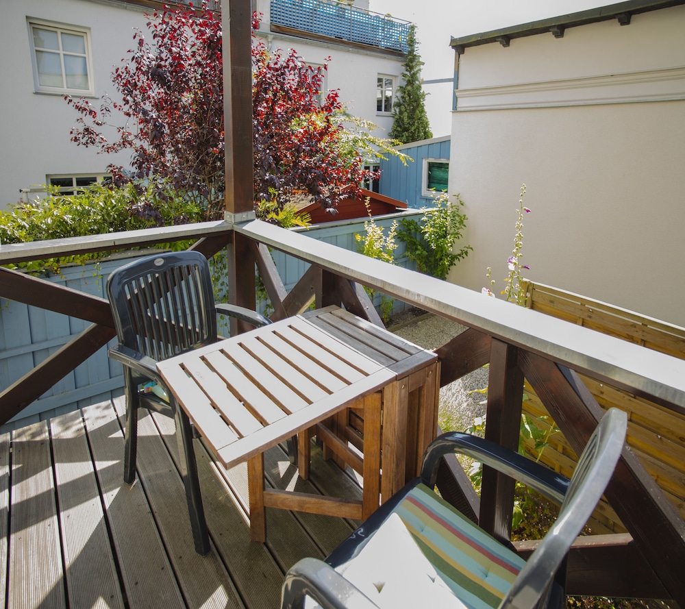 Studio, Balcony photo 2