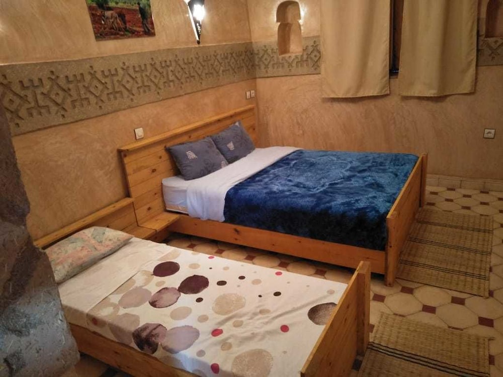 Triple Room, Multiple Beds photo 2