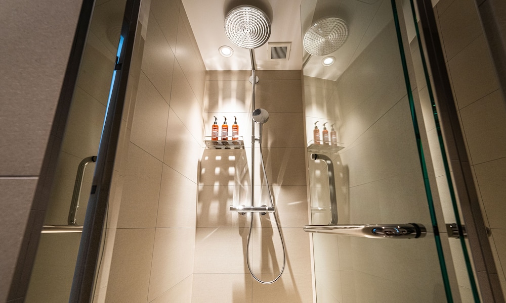 Standard Twin Room - Photo 4