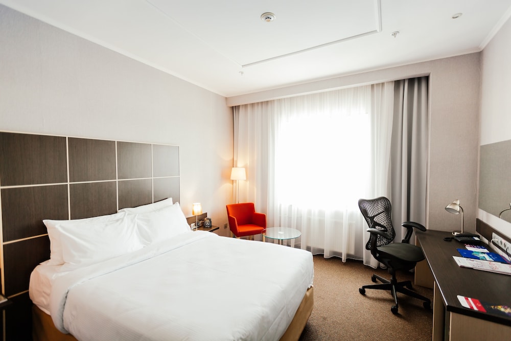 Business Double Room, 1 Queen Bed