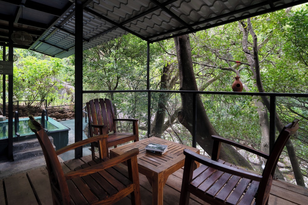 Romantic River Suite photo 3