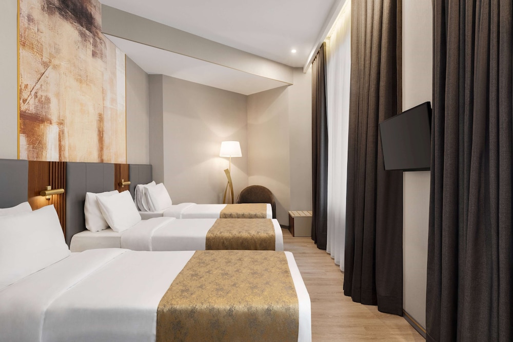 Room, Multiple Beds, Non Smoking (Triple Chamber) photo 1