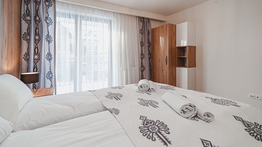 Apartment (C4) photo 3
