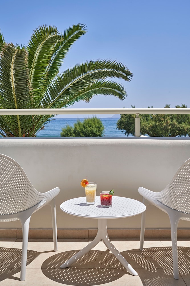 Junior Suite, Sea View photo 3