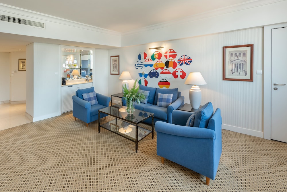 Club Suite, 1 King Bed, Club Lounge Access (Acropolis View) photo 2
