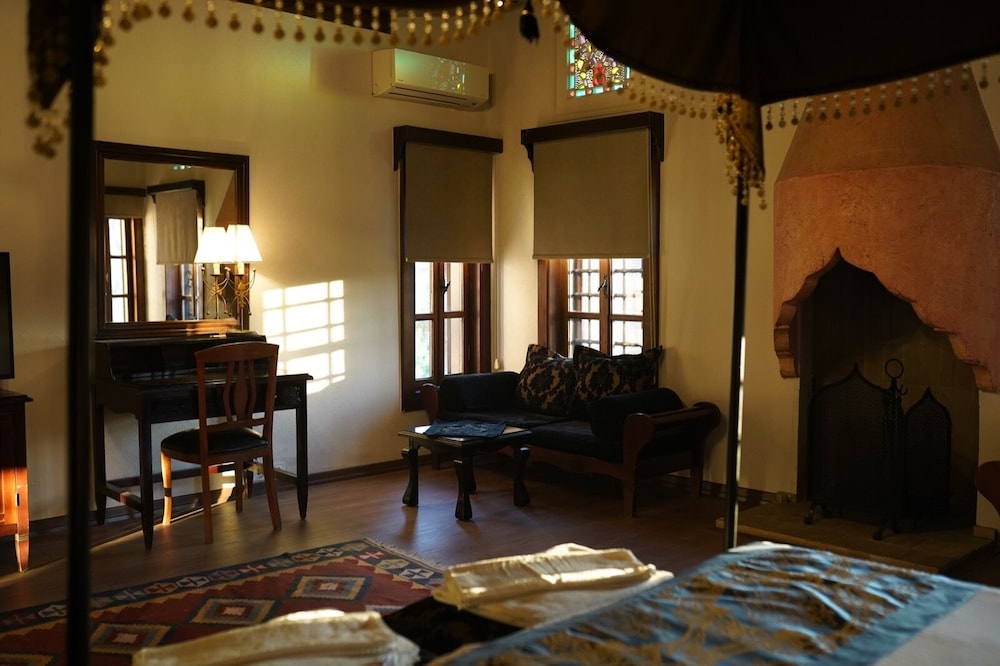 Premium Twin Room photo 2