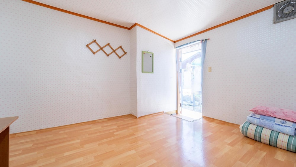 Basic Room, 1 Bedroom (condo 105호) photo 3