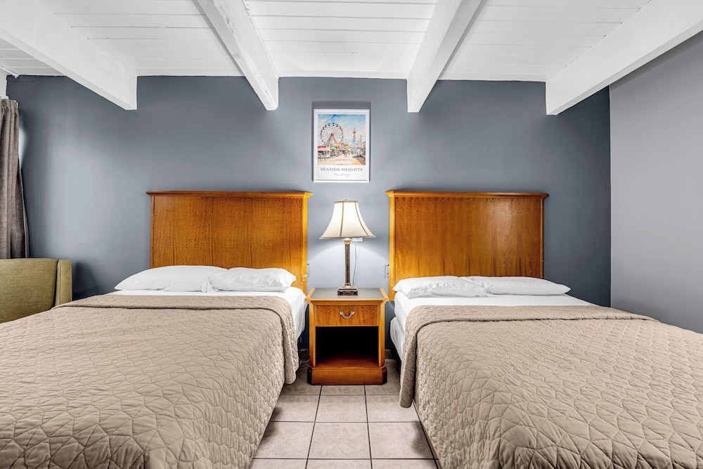 Breezeway Room photo 2