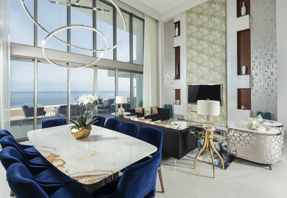 4 Bedroom Suite Ocean Front