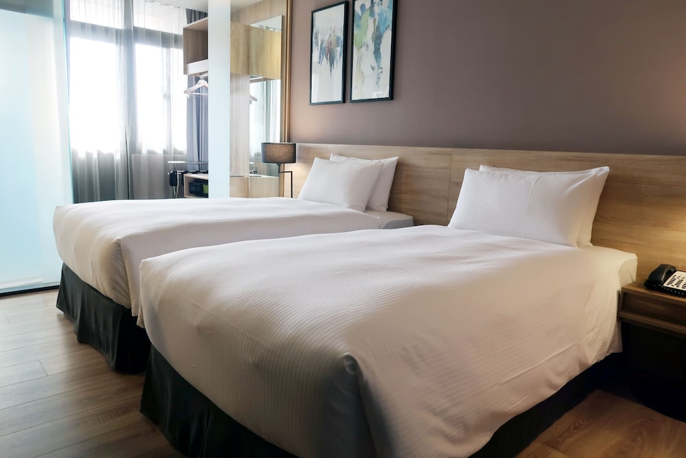 Standard Room, 2 Twin Beds photo 3
