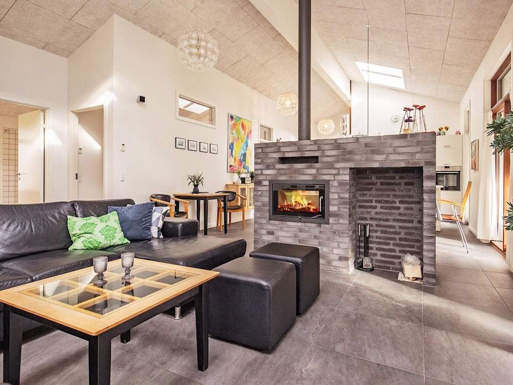 House photo 2