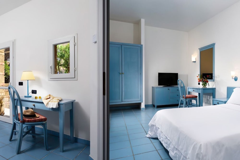 Family Quadruple Room photo 2