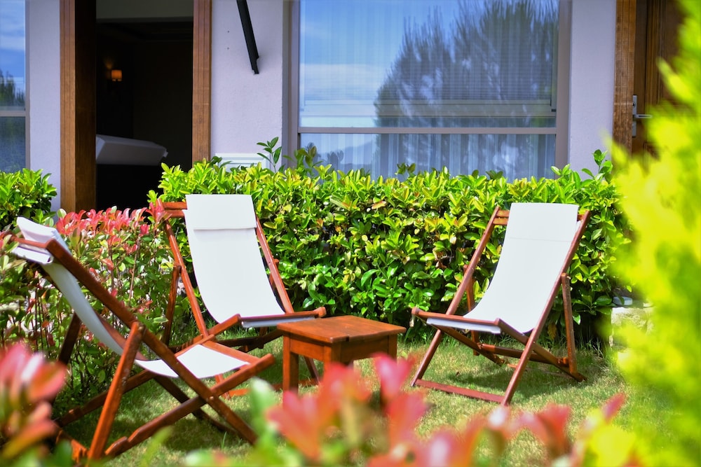 Deluxe Double Room, Pets Allowed, Garden Area photo 3