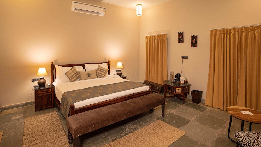 Luxury Room, Courtyard View photo 2