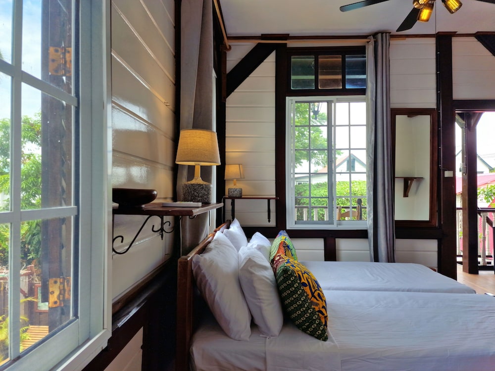 Deluxe Garden Rooms