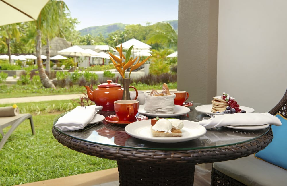 Junior Suite, 1 King Bed (garden)