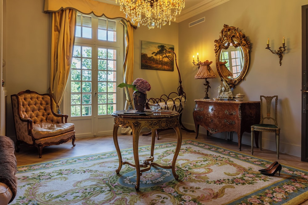 Superior Suite, 1 King Bed, Terrace, Lakeside (Poupette) photo 3