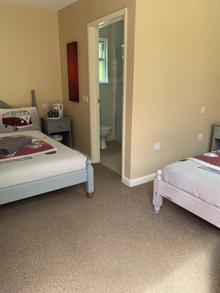 Classic Twin Room photo 1