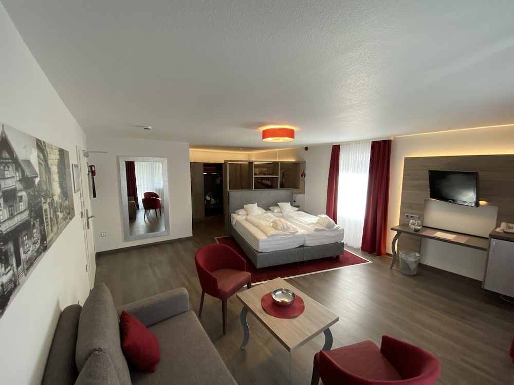 Junior Suite, Non Smoking - Photo 6