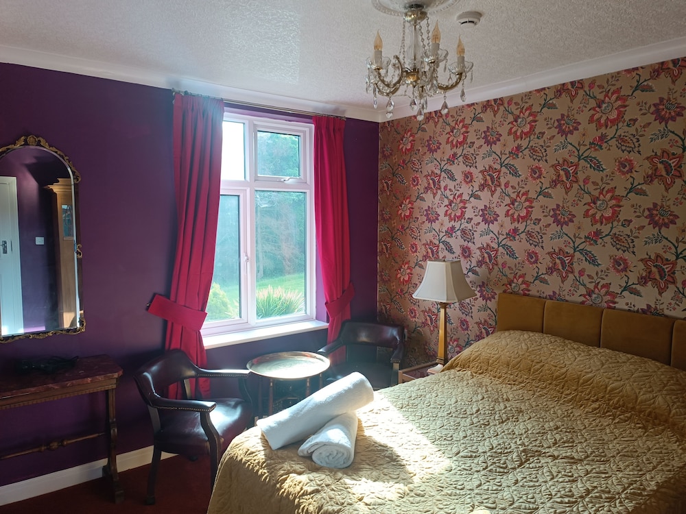 Double Room (Room 4)