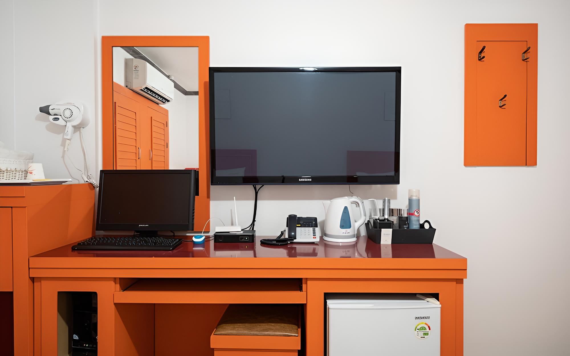 Room (Twin) - Photo 3