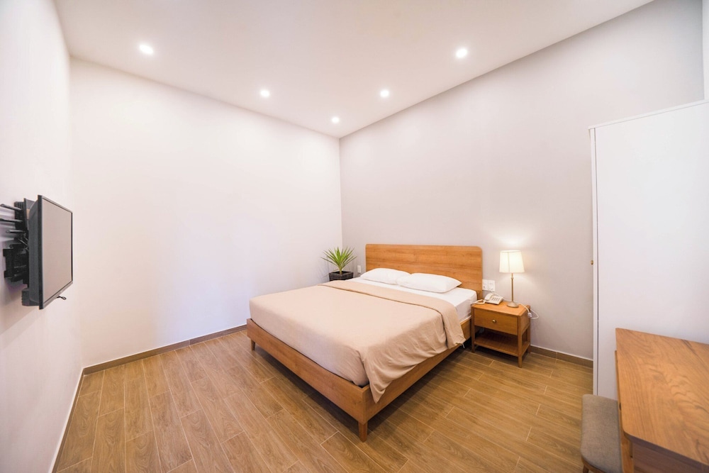 Comfort Studio, Hill View