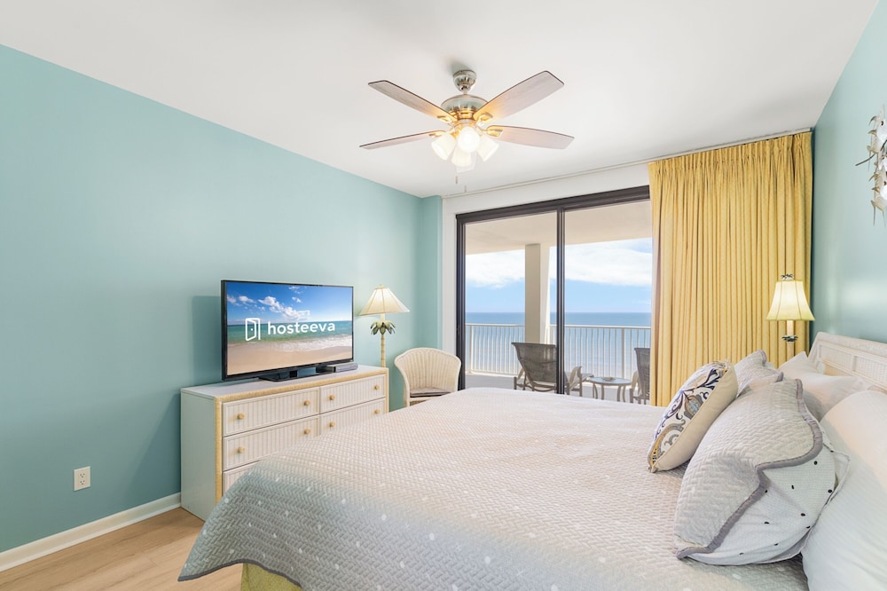 Signature Condo, 3 Bedrooms, Balcony, Beach View photo 3