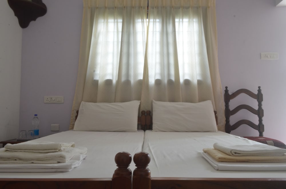 Standard Double Or Twin Room photo 1