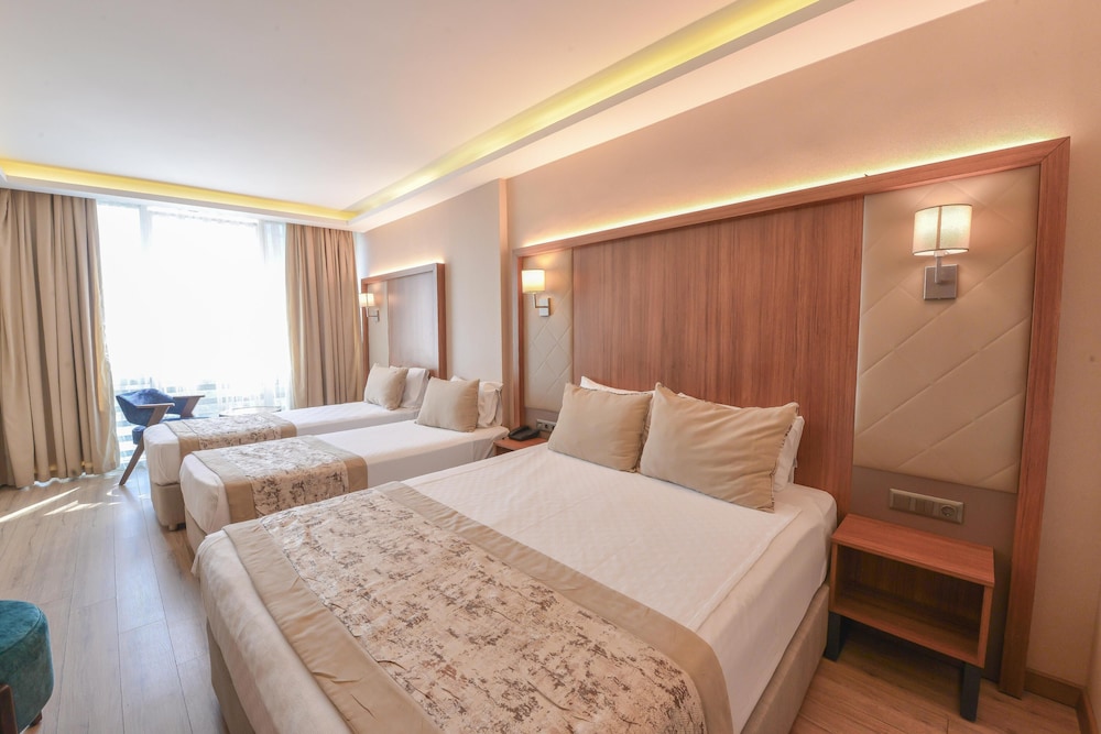 Business Triple Room - Photo 3