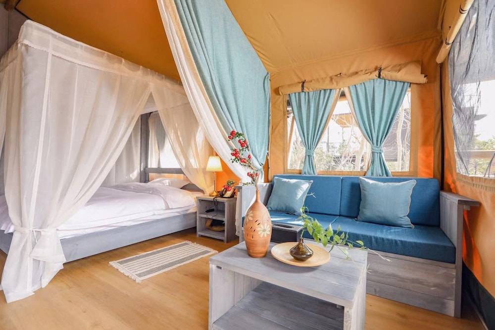 Signature Tent, 2 Bedrooms