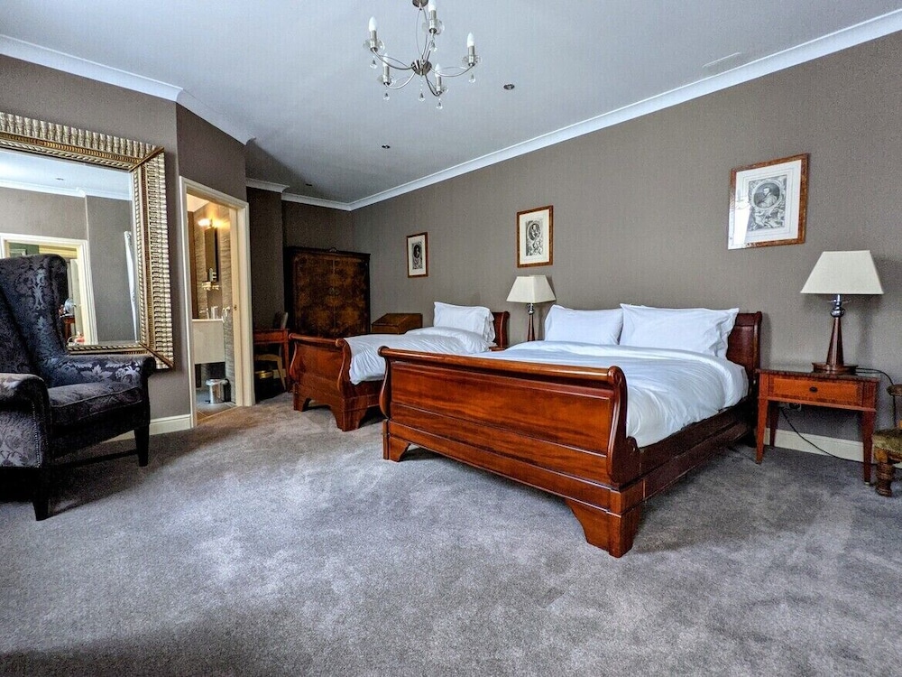 Classic Triple Room - Photo 2