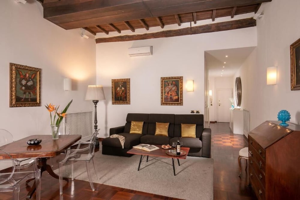 Deluxe Apartment, City View