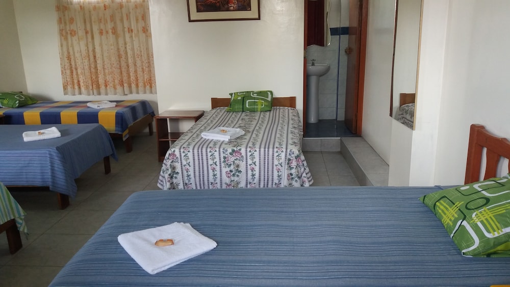 Family Room, 1 Bedroom, Ensuite, Tower photo 2