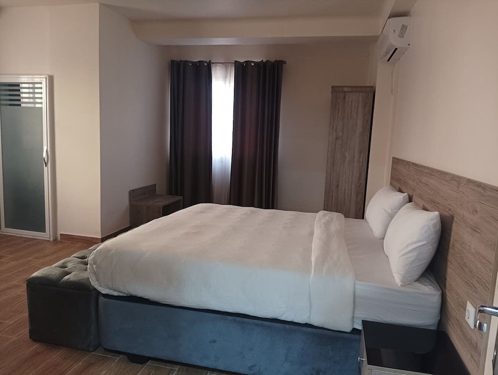 Double or Twin Room photo 2