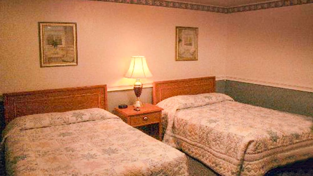 Room, 2 Double Beds, Non Smoking, Private Bathroom photo 1