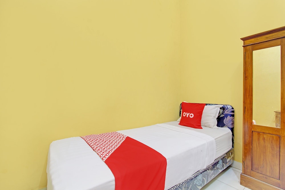 Standard Twin Room - Photo 13