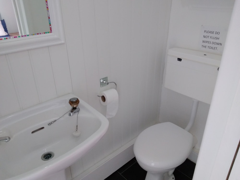 Double Room, Ensuite, Ground Floor (Room 10) photo 3