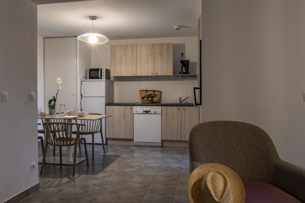 Villa, 2 Bedrooms - Photo 5